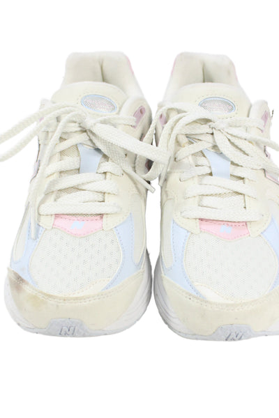 New Balance 2002R Womens Leather Lace Up Running Shoes Beige Size 4