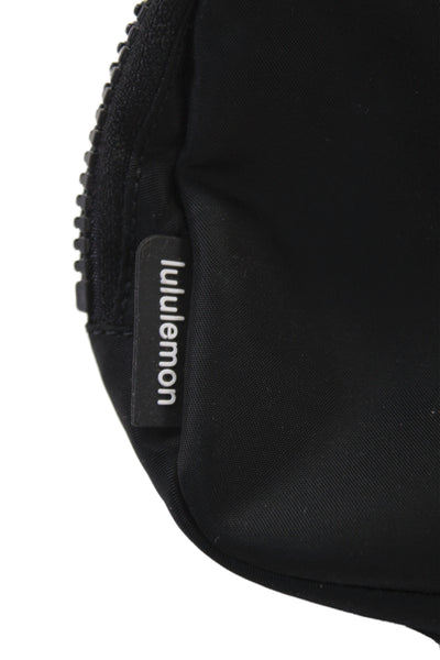 Lululemon Womens Multi-Compartment Zip Up Adjustable Belt Bag Black