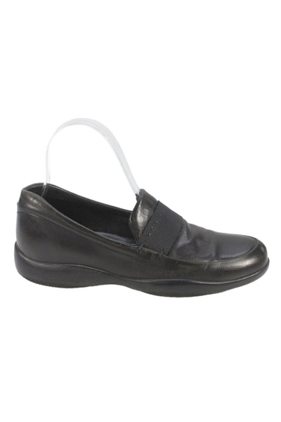 Prada Womens Leather Slip On Dress Shoes Black Size 35