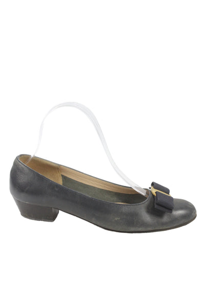 Salvatore Ferragamo Womens Leather Vara Pump Kitten Heels Black Size 9