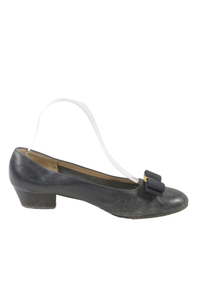 Salvatore Ferragamo Womens Leather Vara Pump Kitten Heels Black Size 9