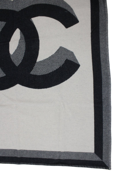 Chanel Womens Wool Printed Stitch Detail Throw Blanket Beige Black Size 72"x54"