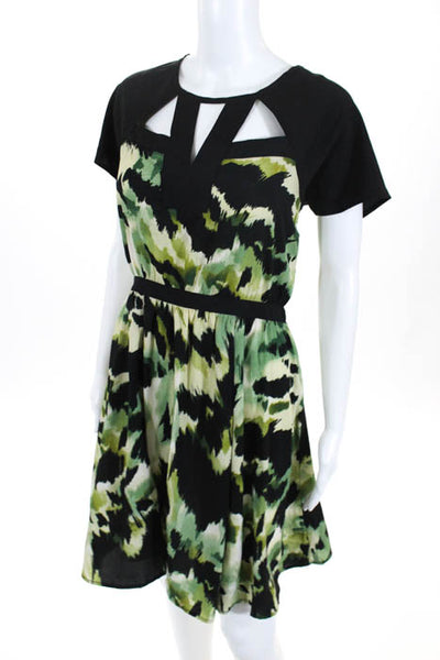Romeo + Juliet Couture Green Black Printed Key Hole Neck Dress Size Medium NEW