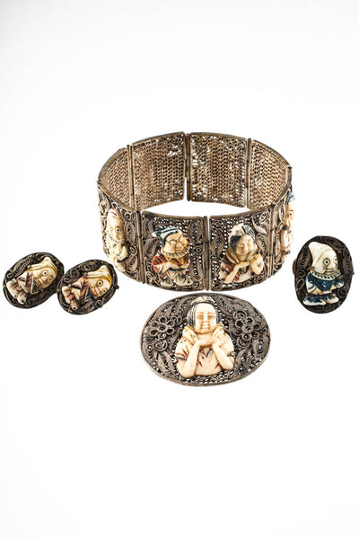 Antique Designer Snow White and the Seven Dwarfs Jewelry Set Brown